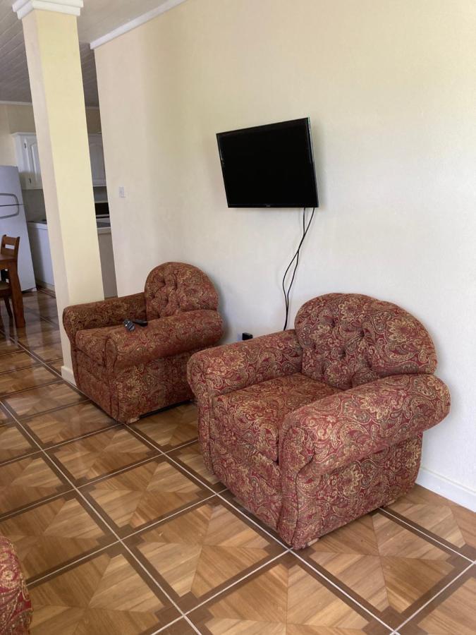 Stunning 2-Bed Apartment In Grand Roy Grenada Mount Nesbit ภายนอก รูปภาพ