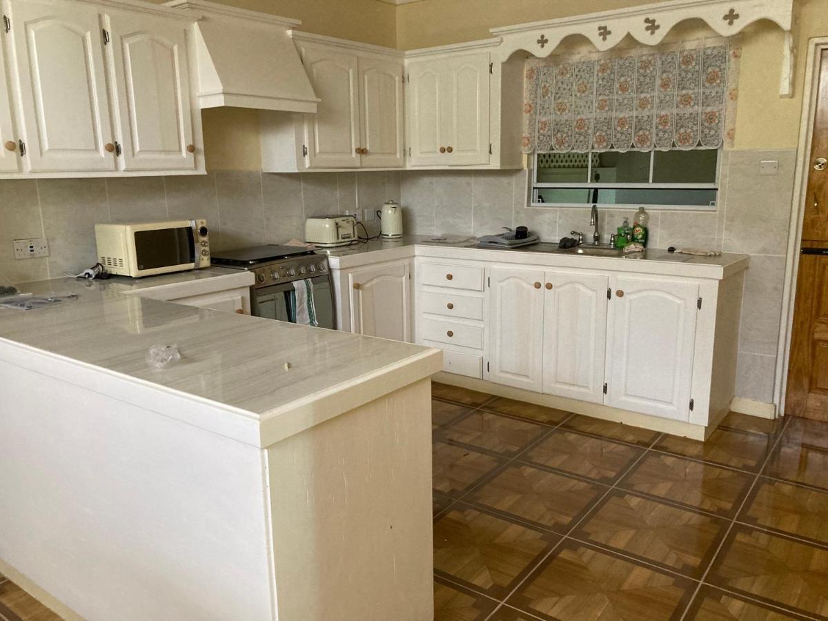 Stunning 2-Bed Apartment In Grand Roy Grenada Mount Nesbit ภายนอก รูปภาพ