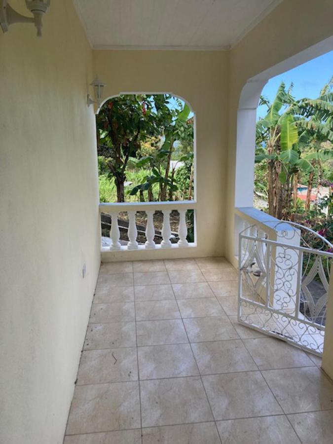 Stunning 2-Bed Apartment In Grand Roy Grenada Mount Nesbit ภายนอก รูปภาพ